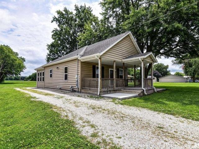 House for sale in Taylorville, Illinois