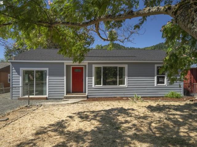 House for sale in Oregonia