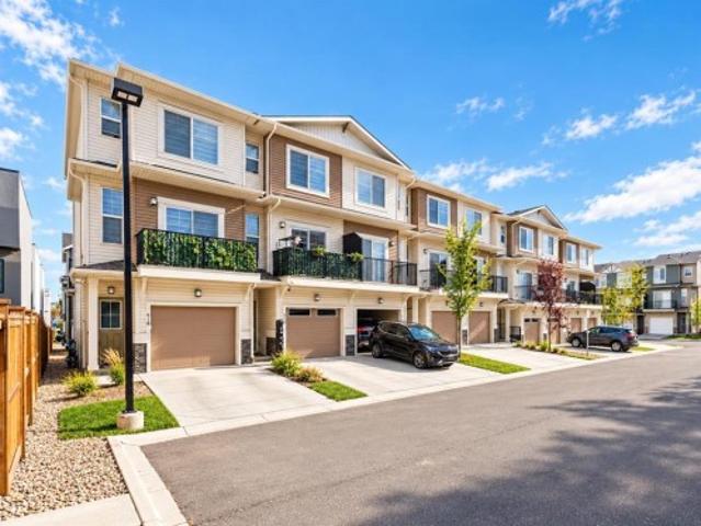 Townhouse for sale in Sage Hill, Calgary