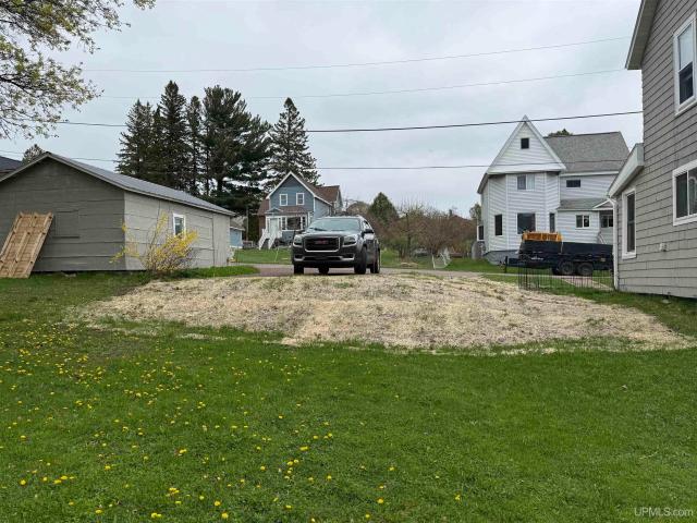 House for sale in Houghton, Michigan