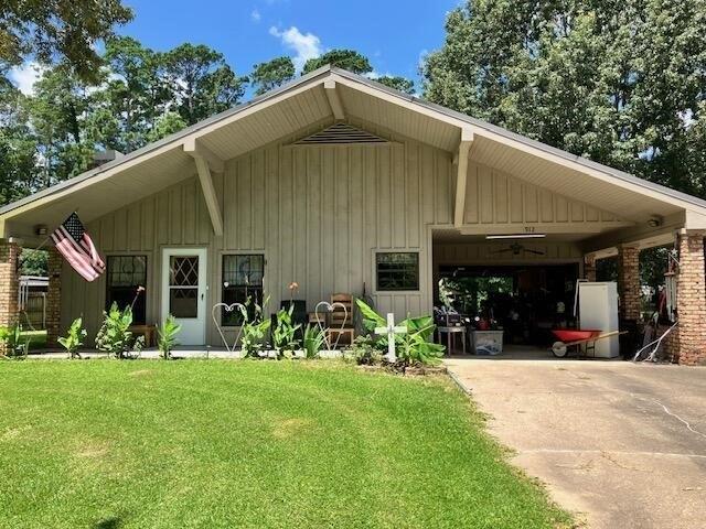 House for sale in Sabine, Texas