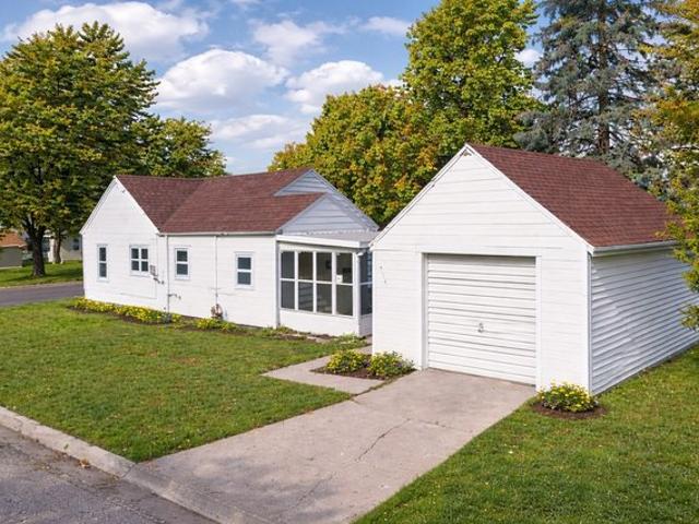 House for sale in Whiteside, Illinois