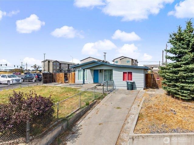 House for sale in Moses Lake, Grant County