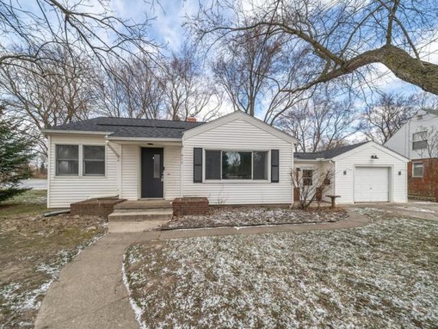 House for sale in Fenton, Michigan
