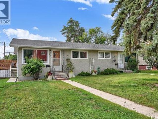 House for sale in Moose Jaw, Saskatchewan