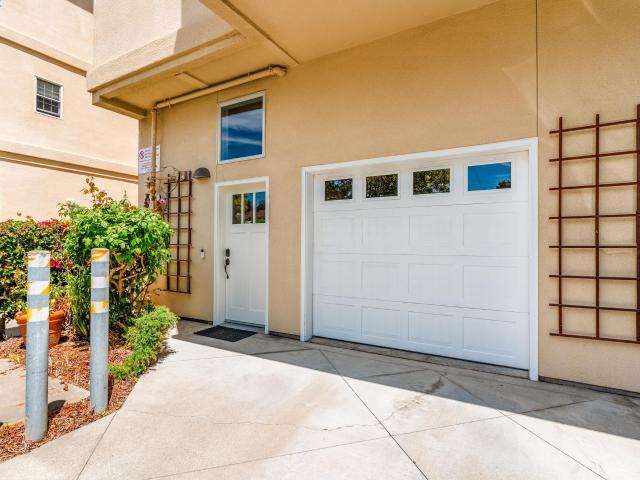 Townhouse for sale in Albany