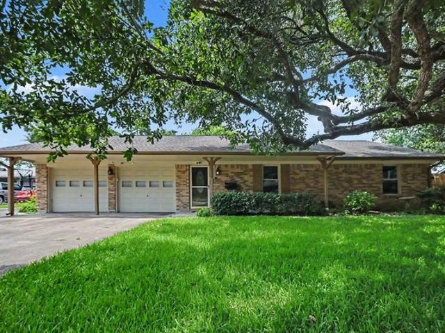 House for sale in Angleton, Texas