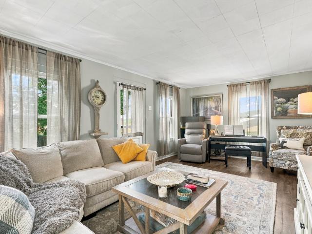 House for sale in Coraopolis, Pennsylvania