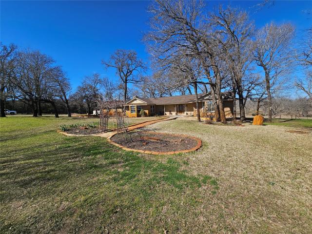 House for sale in Milam, Texas
