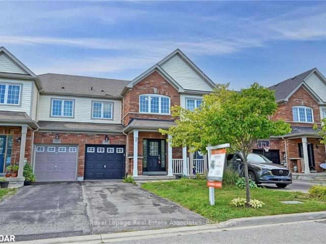 Townhouse for sale in Woburn, Ontario