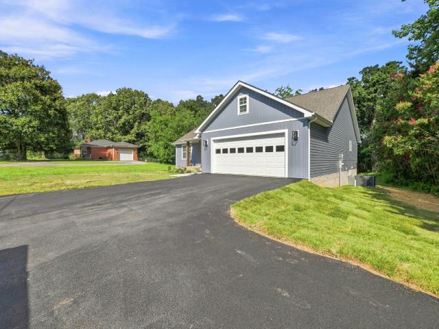 House for sale in Paris, West Tennessee