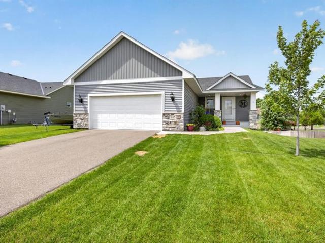 House for sale in Isanti, Minnesota