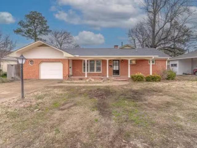 House for sale in Pocahontas