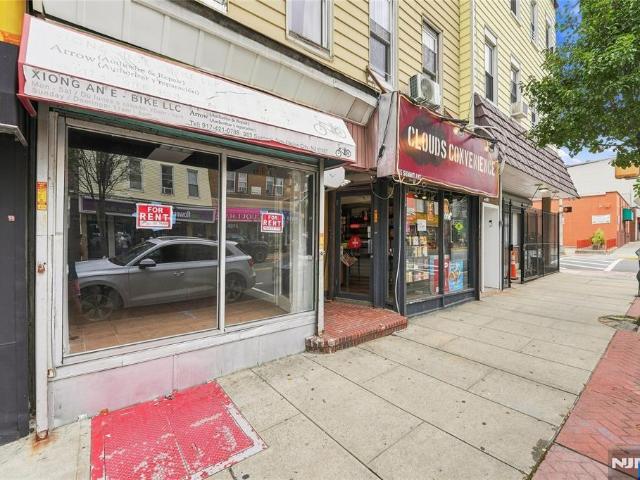 House for sale in Hudson, New Jersey