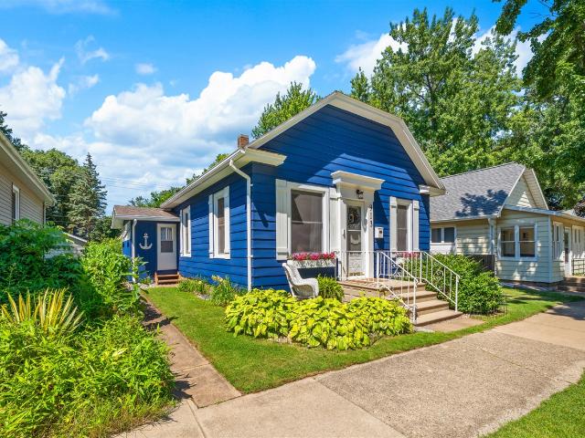 House for sale in Saint Joseph, Michigan