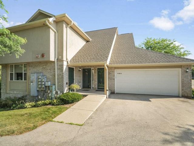 Condo for sale in Franklin, Wisconsin