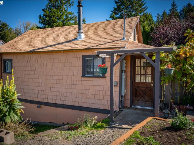 House for sale in Riverton, Coquille