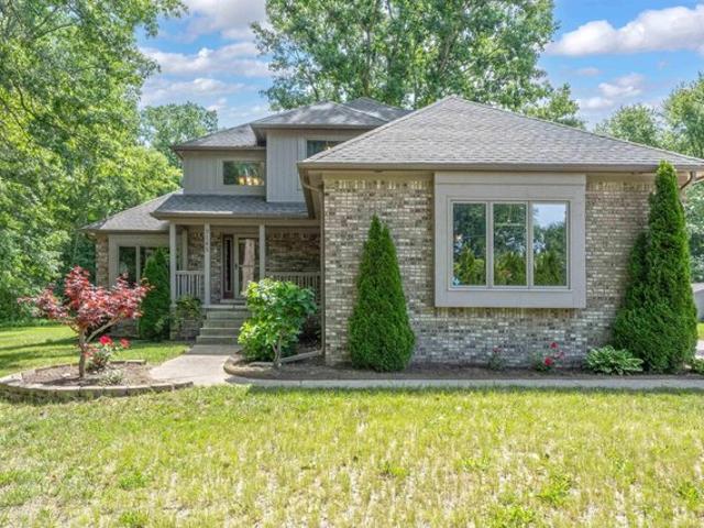 House for sale in Algonac, Michigan