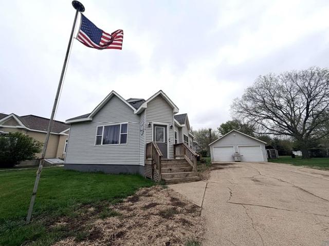 House for sale in Woodbury, Iowa