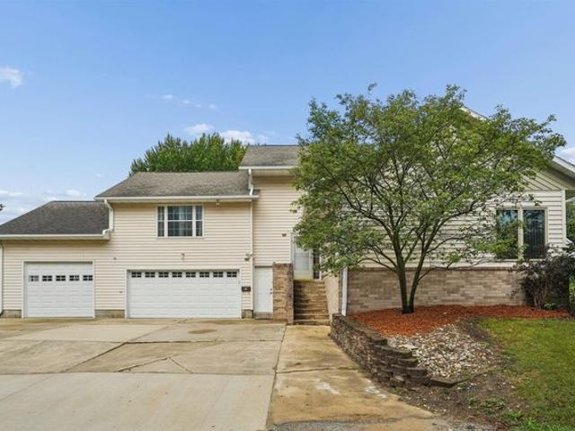 House for sale in Oelwein, Fayette County