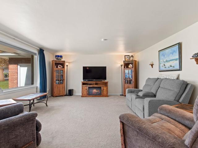 House for sale in Ashwaubenon, Wisconsin
