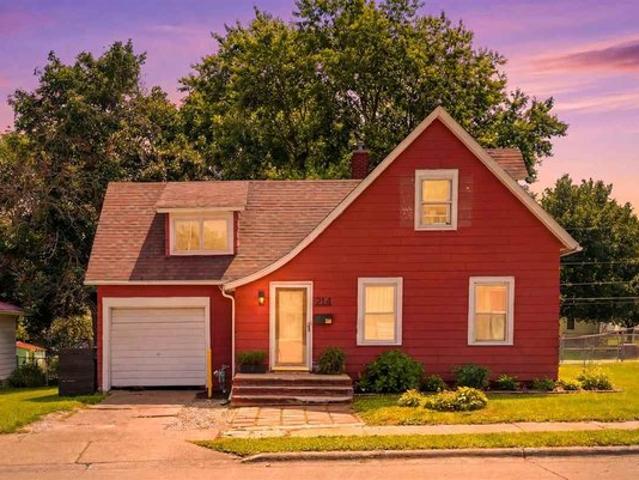 House for sale in Washington, Iowa