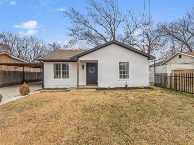 House for sale in Ellis, Texas
