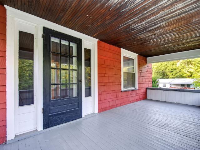 House for sale in Reno, Sugarcreek