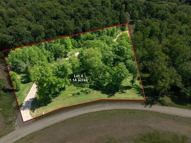 Land for sale in Anamosa, Iowa