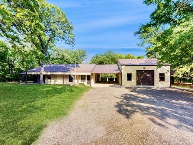 House for sale in Kingston, Oklahoma
