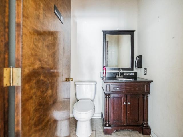Commercial for sale in Columbia Commercial for sale in Columbia