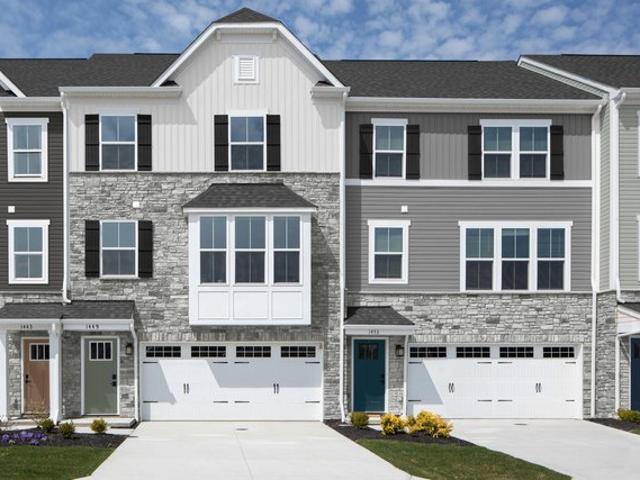 Townhouse for sale in Olmsted Falls, Ohio
