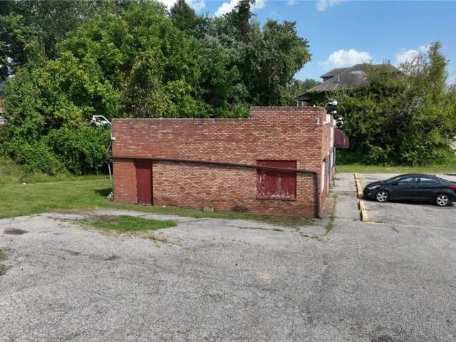 Commercial for sale in Parkersburg, West Virginia