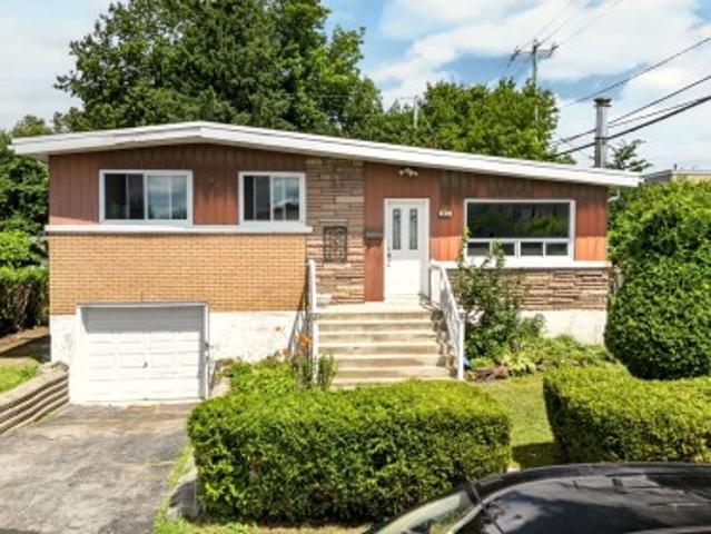 House for sale in Chomedey, Quebec