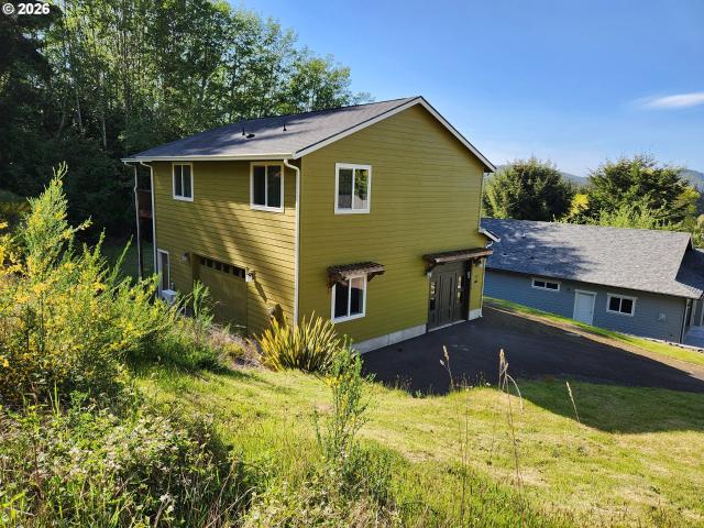 House for sale in Oregonia