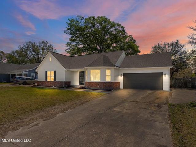 House for sale in Southaven, Mississippi