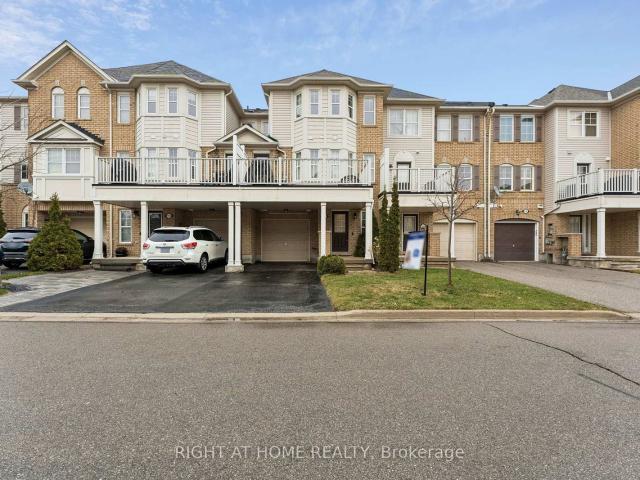Townhouse for sale in Woburn, Ontario