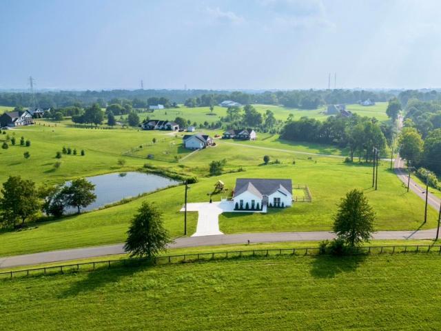 House for sale in Crittenden, Boone County