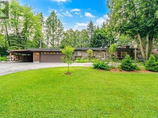 House for sale in Ancaster, Ontario