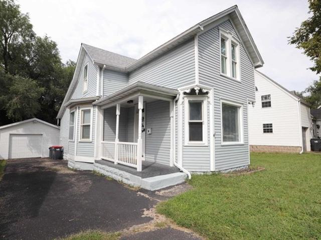 House for sale in Pekin, Illinois