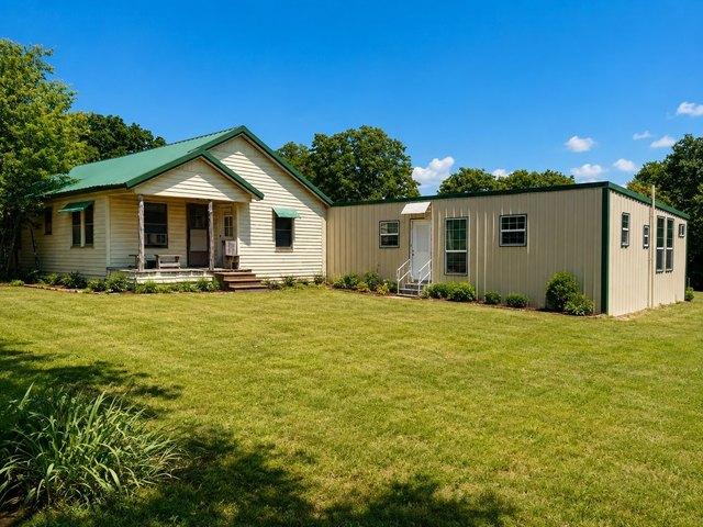 House for sale in Whitney, Texas
