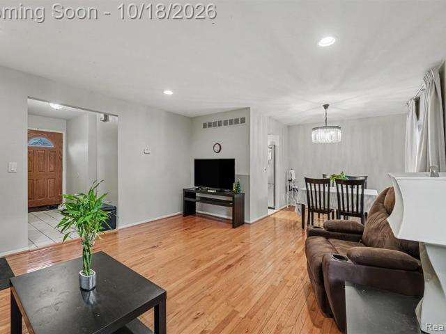Condo for sale in Troy, Oakland County