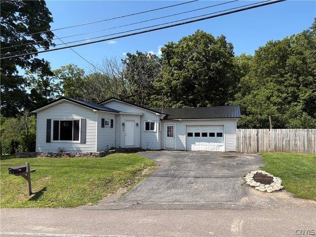 House for sale in Skaneateles, New York