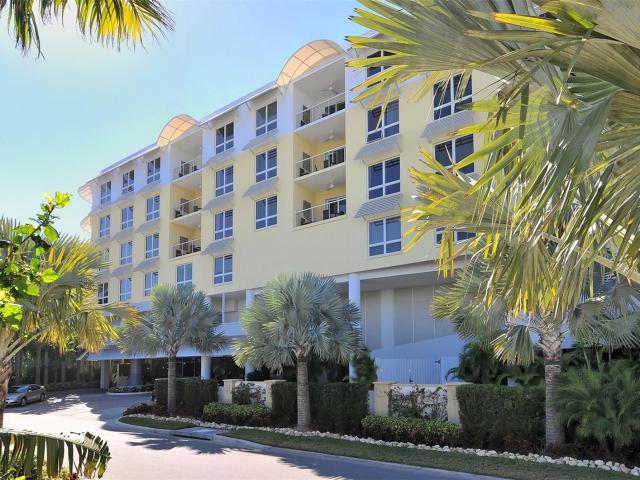 Condo for sale in Sarasota, Florida