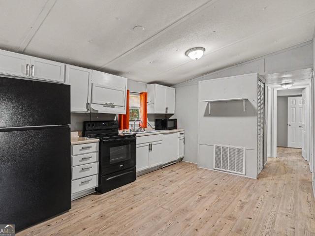 House for sale in Hampton, Georgia