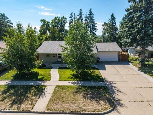 House for sale in Bismarck, North Dakota