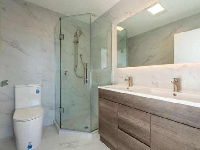 Townhouse for sale in Belmont