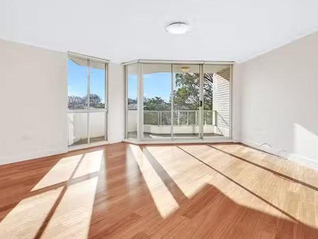 Apartment for rent in Naremburn