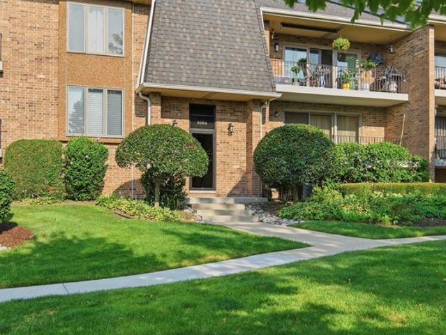 Condo for sale in Palos Hills, Illinois