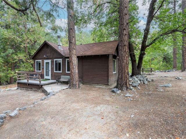 House for sale in Forest Falls, California